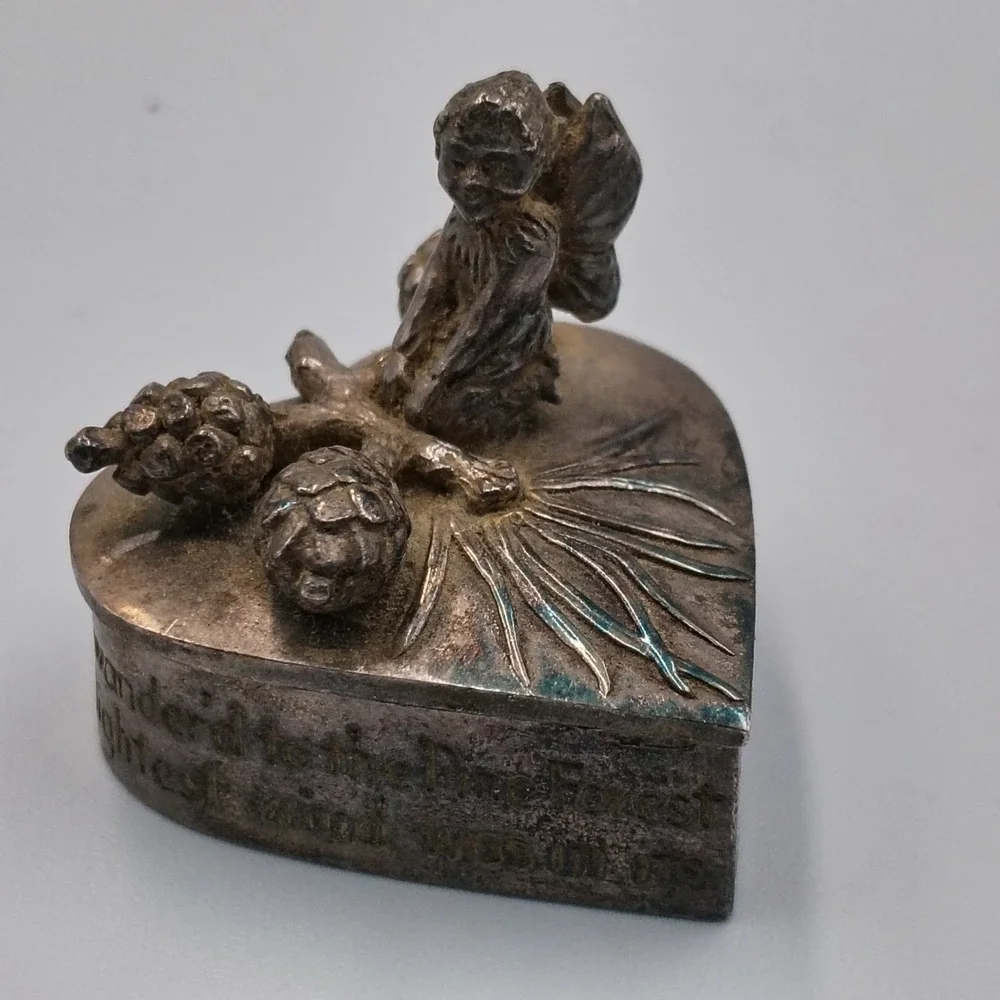 Silver Scenes Silver Plated Pill Box Fairy Pinecones Made‎ In UK Vtg 1994 Etched